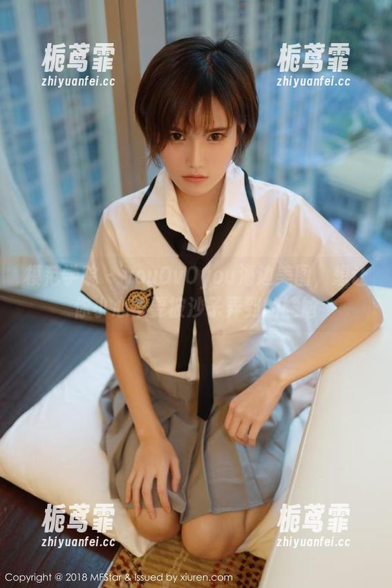 模范学院 - youOvOyou海边美图，想让你小心不要被沙子弄到的尴尬
