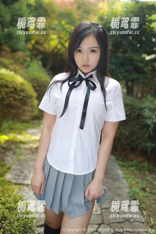 模范学院 - 私房的星萌就像一张白纸，双马尾成了那抹最有意思的颜色，啧啧，画得不错。