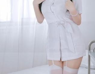 樱井小莜的短裙：原图中每一个移动都透着无声的呼唤