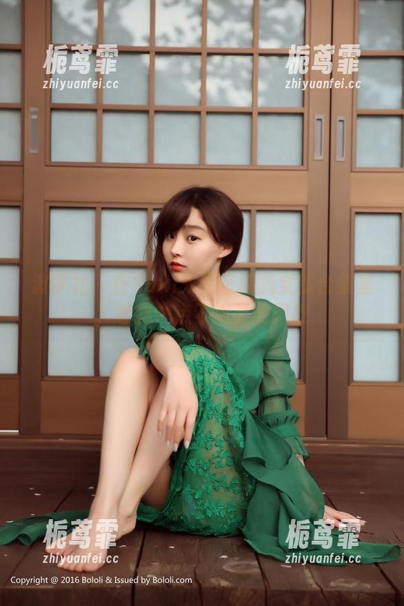 波萝社 - 在Suki朱忆音的兔女郎合集里，寻找一点不明显的调皮