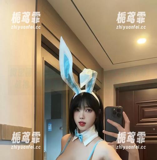 微密圈 - 最新分享：琳铛铛搭配这种夺命战袍，危险系数清零，烧脑程度翻倍！