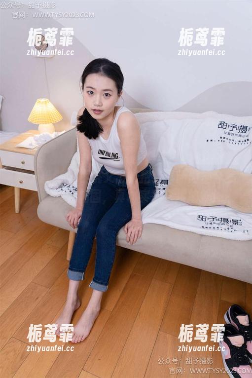 甜予摄影 - 小桃又出新招！最新肉丝合集，脚尖微加固，真材实料直接抽签！