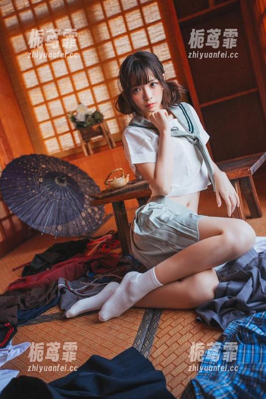 疯猫ss 夏日限定,疯猫ss的原创OL写真集,原图一铁块,憋要瞧得太认真。
