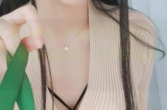 眼酱大魔王w这次又给我们带来了美图，御姉感的魔女毛茸茸，壁纸都变得好有趣！