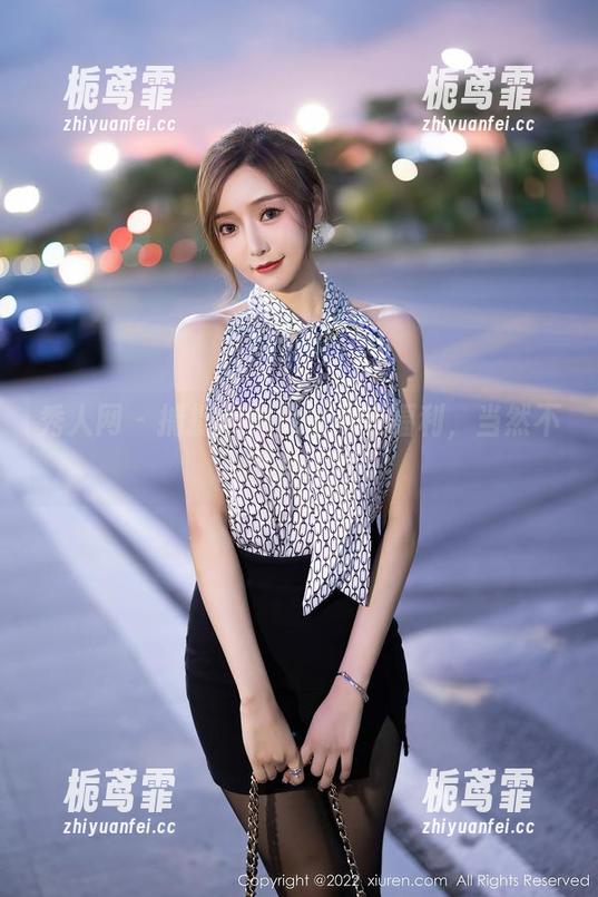 秀人网 - 捕捉十九九的内衣福利，当然不能太认真