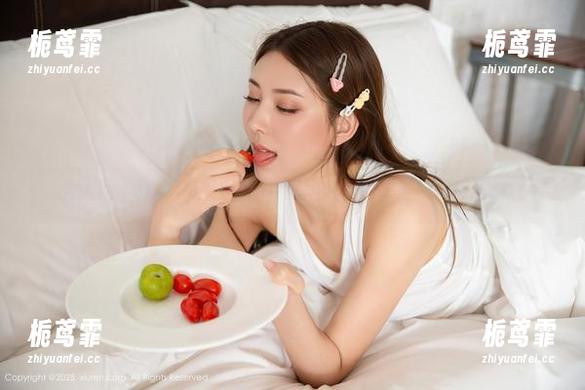 秀人网-江真真 秀人网 - 江真真空姐作品,原图和套图都是高级感爆棚。