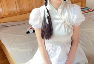 稚乖画册 – 夜夜说教室，图库里的学生都得被她上课了！