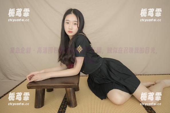 紧急企划-樱樱樱可 紧急企划 - 高清图包里的樱樱樱可长腿,貌似在召唤我的目光,不得不说。