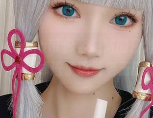 花兮_honoka带你看妹妹的精选套图，一不小心就掉进了隔壁老王的心里。