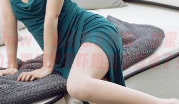 花漾show – 私拍恩爱指南：沈蜜桃off的礼服都快要吓跑我的对象了！
