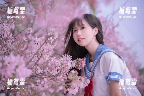 精选萌芽儿o0的神奇吊带图集，看她如何把吊带穿出新花样！