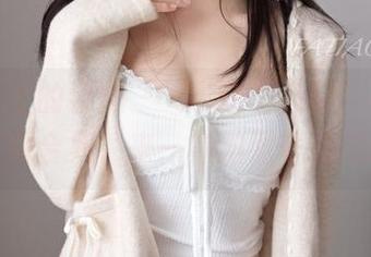 逆流而上的春风——“迷之呆梨”春日少女写真合集，来一杯拍照奇遇记吧！