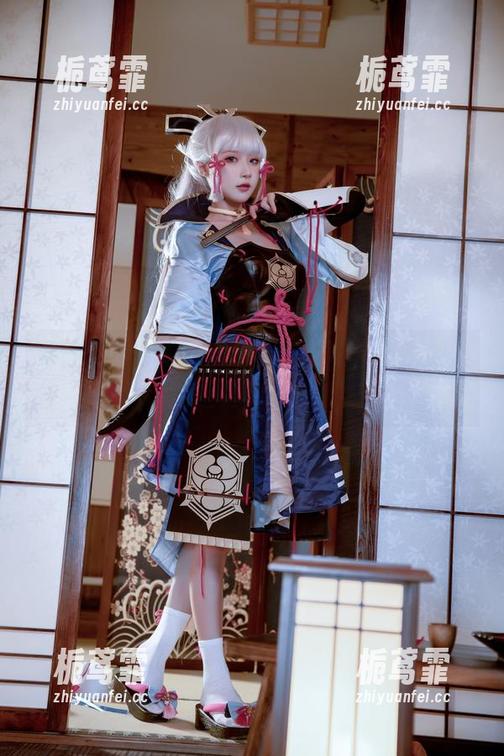 夏日阿包也是兔娘的最新写真，给我加入海浪和椰子球吧