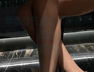 微密圈 – 雅雅的气质呀的灰丝写真合集：如果腿上有故事，灰丝一定能帮你把它们串起来！