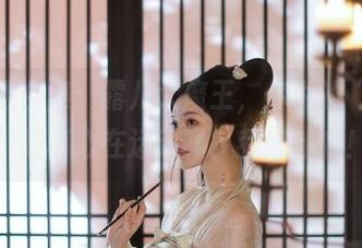 体操服合集：露儿大魔王，你说的“运动”是真心在运动吗？我好迷哦！