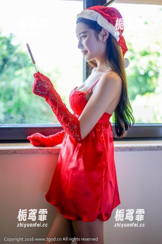 青豆客-易阳 青豆客 - 从未见过的易阳,女王气质大放异彩,让你停不下来!