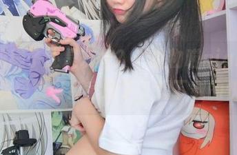 粉色的绳子还是灰丝？“魔物喵nigisa”这免费图包有点意思了，想下载的快来！
