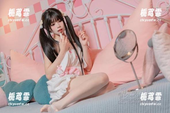 最新图包上线——黏黏团子兔和她那不太好说的姐姐。